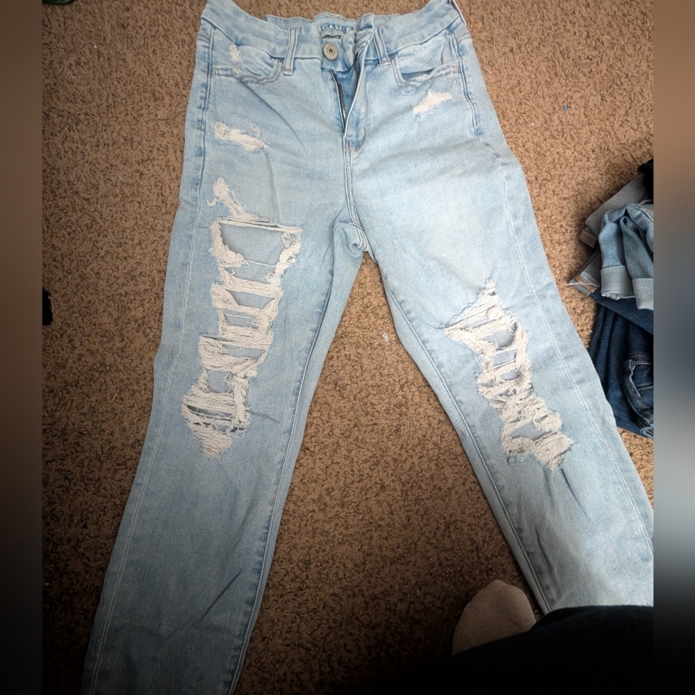 American Eagle Outfitters Light Blue Distressed Skinny Jeans